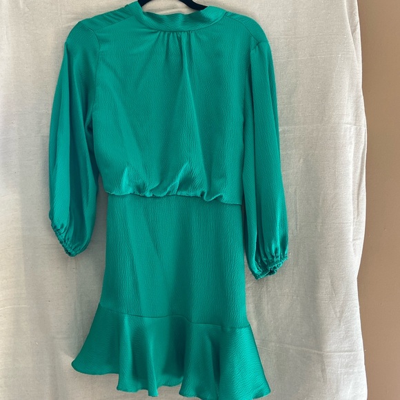 Vici flowy long sleeve dress - Picture 1 of 3